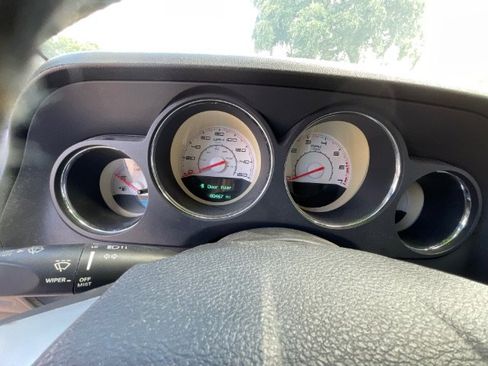 Used 2011 Dodge Challenger R/T RWD image 12