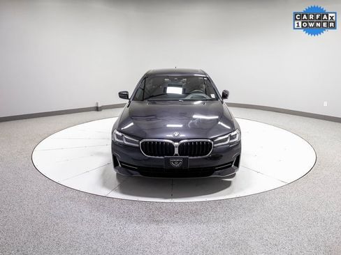 Used 2023 BMW 530e xDrive w/ Premium Package image 26