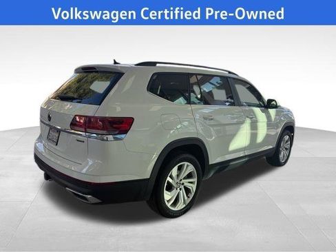Certified 2023 Volkswagen Atlas SE image 6