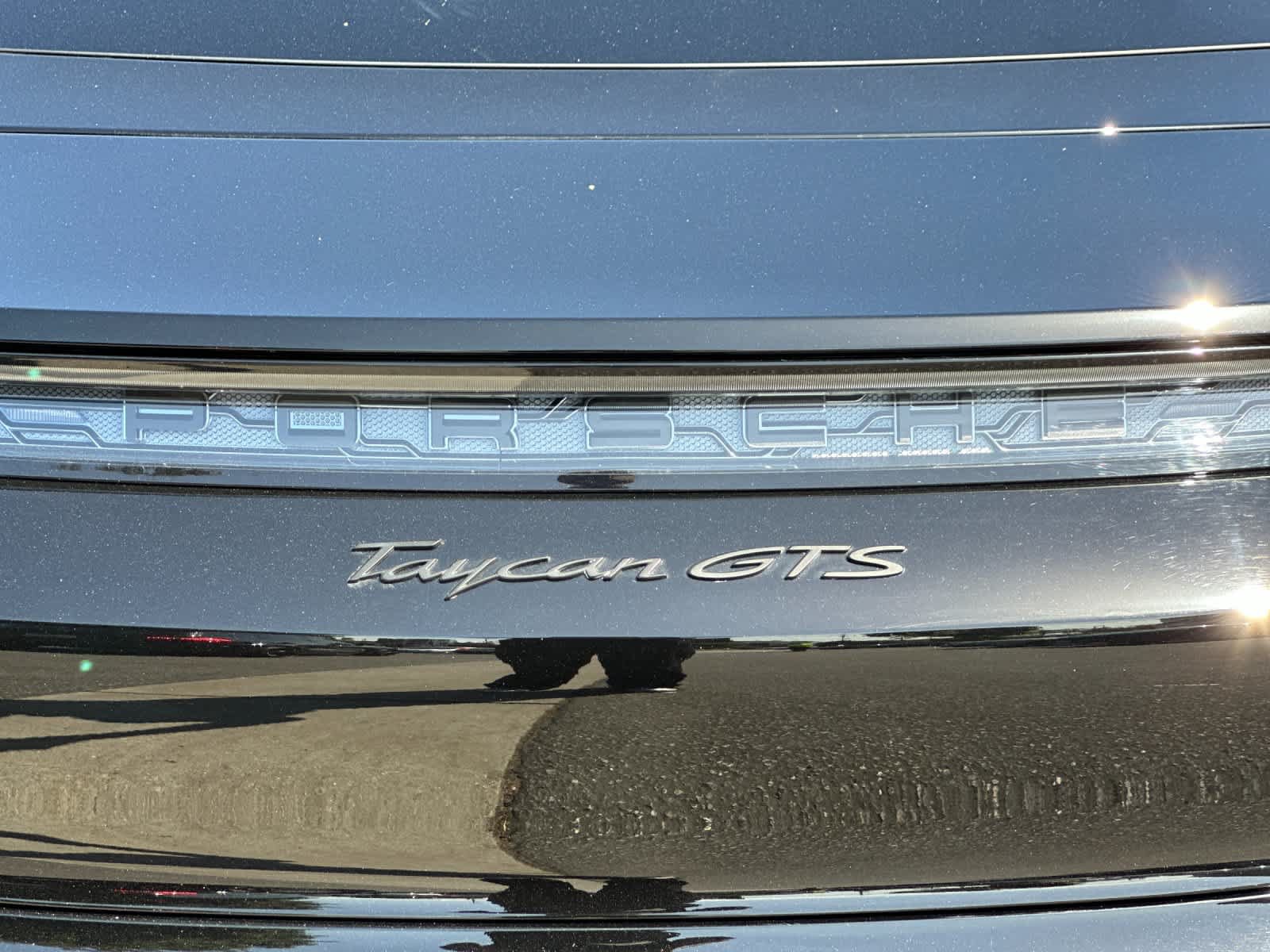 Certified 2024 Porsche Taycan GTS AWD/4WD image 31