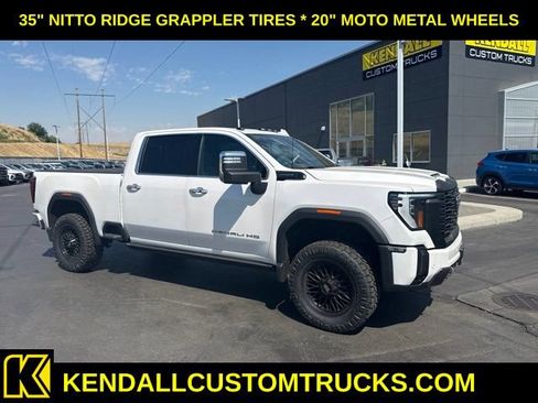 Used 2024 GMC Sierra 2500 Denali Ultimate AWD/4WD image 1