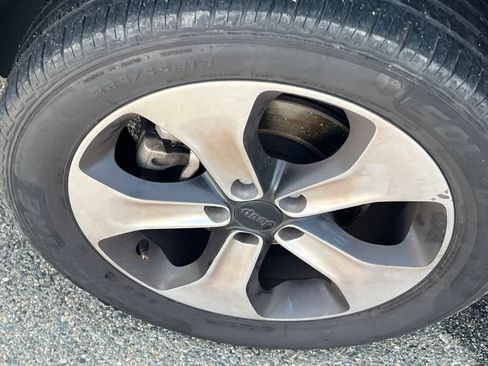 Used 2018 Jeep Compass Latitude w/ Popular Equipment Group image 22