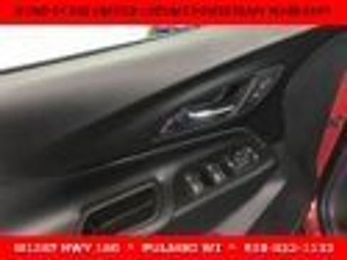 Used 2023 Chevrolet Equinox LT AWD/4WD image 10