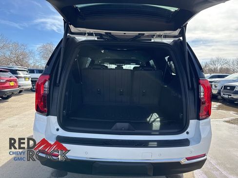 New 2026 GMC Yukon XL Elevation w/ LPO, Floor Liner Package image 9