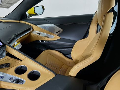 Used 2026 Chevrolet Corvette Stingray Premium Conv w/ Z51 Performance Package RWD image 24