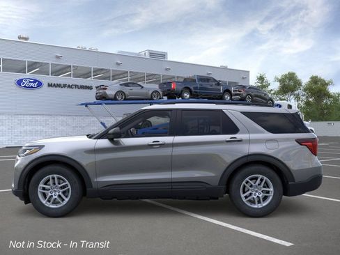 New 2026 Ford Explorer Active AWD/4WD image 5