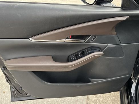 Used 2022 MAZDA CX-30 AWD 2.5 S w/ Premium Package image 40