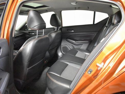 Used 2020 Nissan Altima 2.0 SR image 29