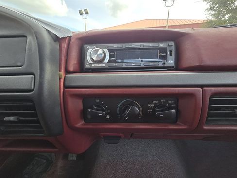 Used 1995 Ford F150 XL image 19