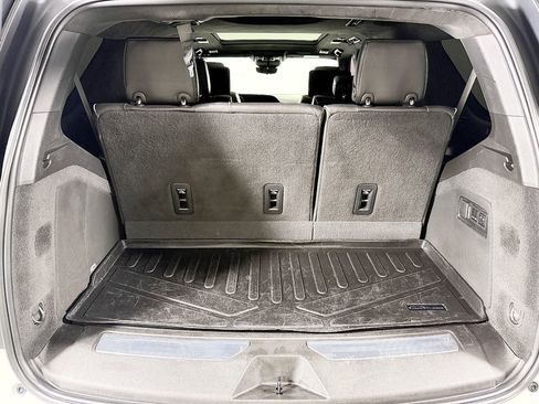 Used 2022 Cadillac Escalade Sport Platinum w/ Heavy-Duty Trailer Package AWD/4WD image 15