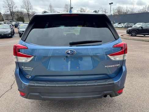 Used 2023 Subaru Forester Premium AWD/4WD image 6