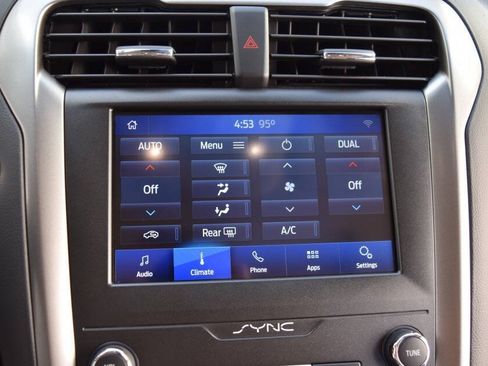 Used 2020 Ford Fusion SE FWD image 64