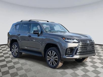 New 2026 Lexus LX 600 4WD w/ Luxury Package