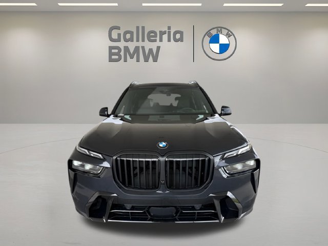 Certified 2026 BMW X7 xDrive40i w/ M Sport Package AWD/4WD image 6