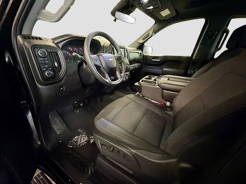 Certified 2024 Chevrolet Silverado 1500 Custom image 19