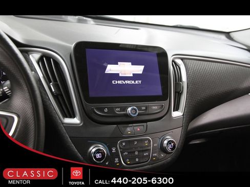 Used 2024 Chevrolet Malibu LT image 9