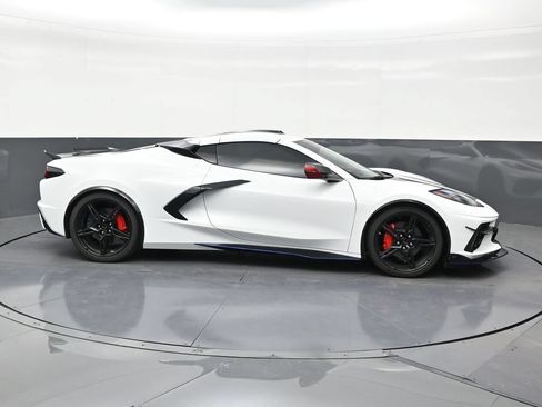Used 2025 Chevrolet Corvette Stingray Coupe w/ 1LT RWD image 6