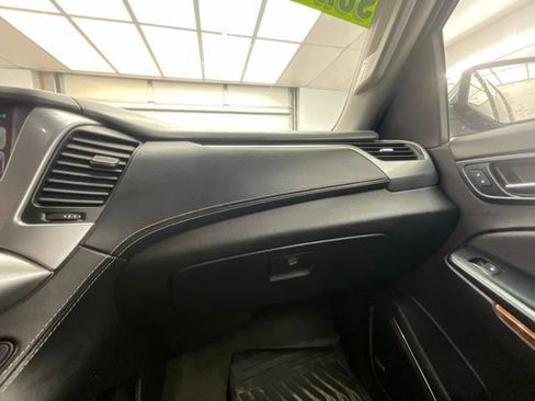 Used 2015 Chevrolet Tahoe LTZ AWD/4WD image 6