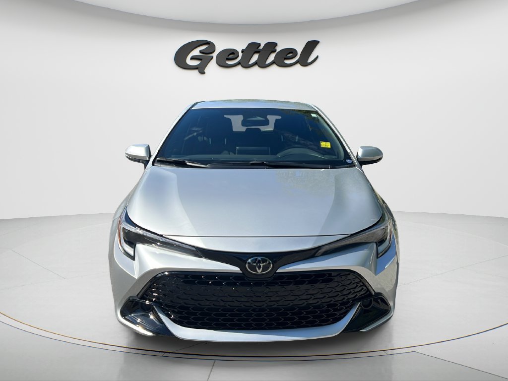 Used 2025 Toyota Corolla SE FWD image 2