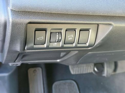 Used 2025 Subaru Outback Premium image 19