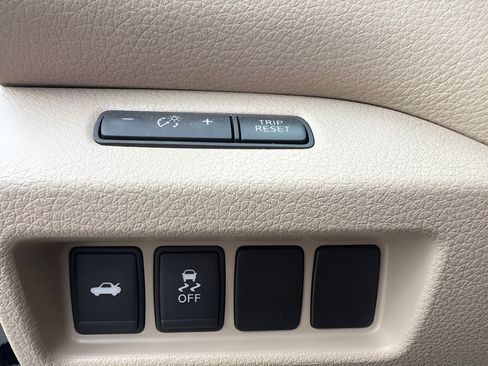 Used 2016 Nissan Altima 2.5 SV FWD image 19
