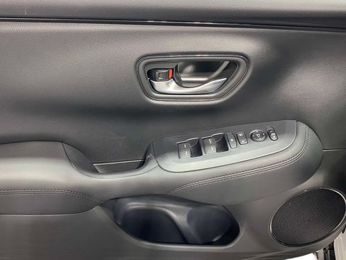 New 2026 Honda HR-V LX image 16