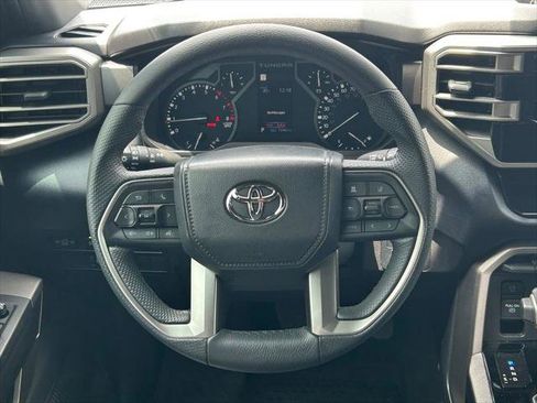 Certified 2025 Toyota Tundra SR5 w/ SR5 Premium Package AWD/4WD image 40
