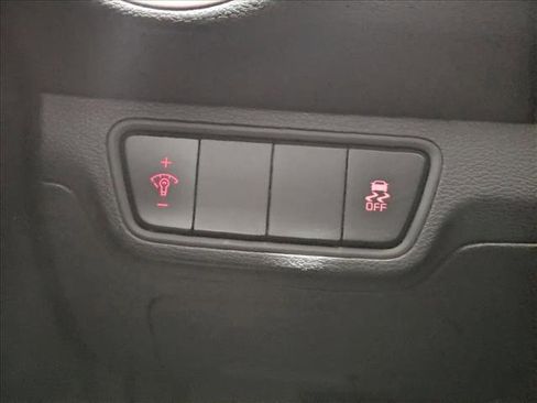 Used 2022 Kia Forte LXS image 19