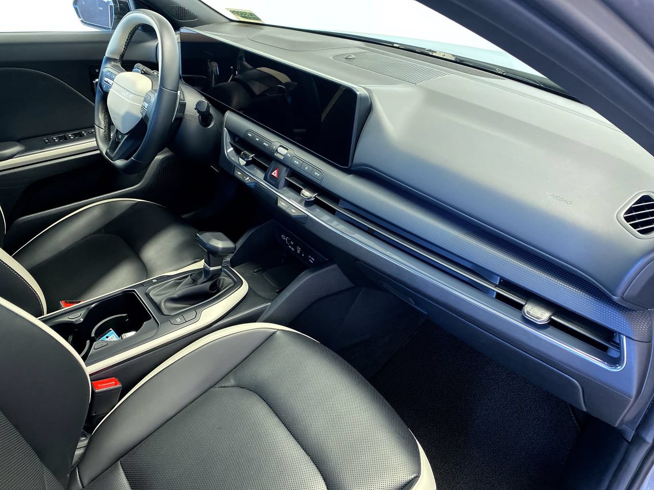 Certified 2026 Kia K4 EX w/ GT-Line Sunroof Package FWD image 29