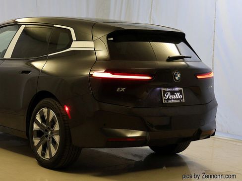 New 2026 BMW iX xDrive45 image 8