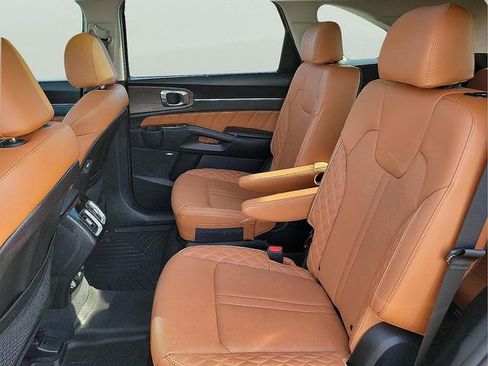 Used 2023 Kia Sorento SX Prestige AWD/4WD image 15