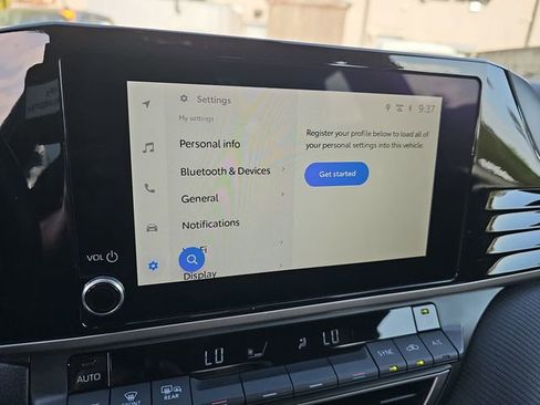 Used 2025 Toyota Camry SE image 26