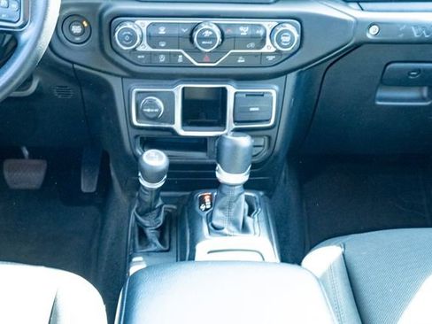 Used 2023 Jeep Wrangler Sport image 35