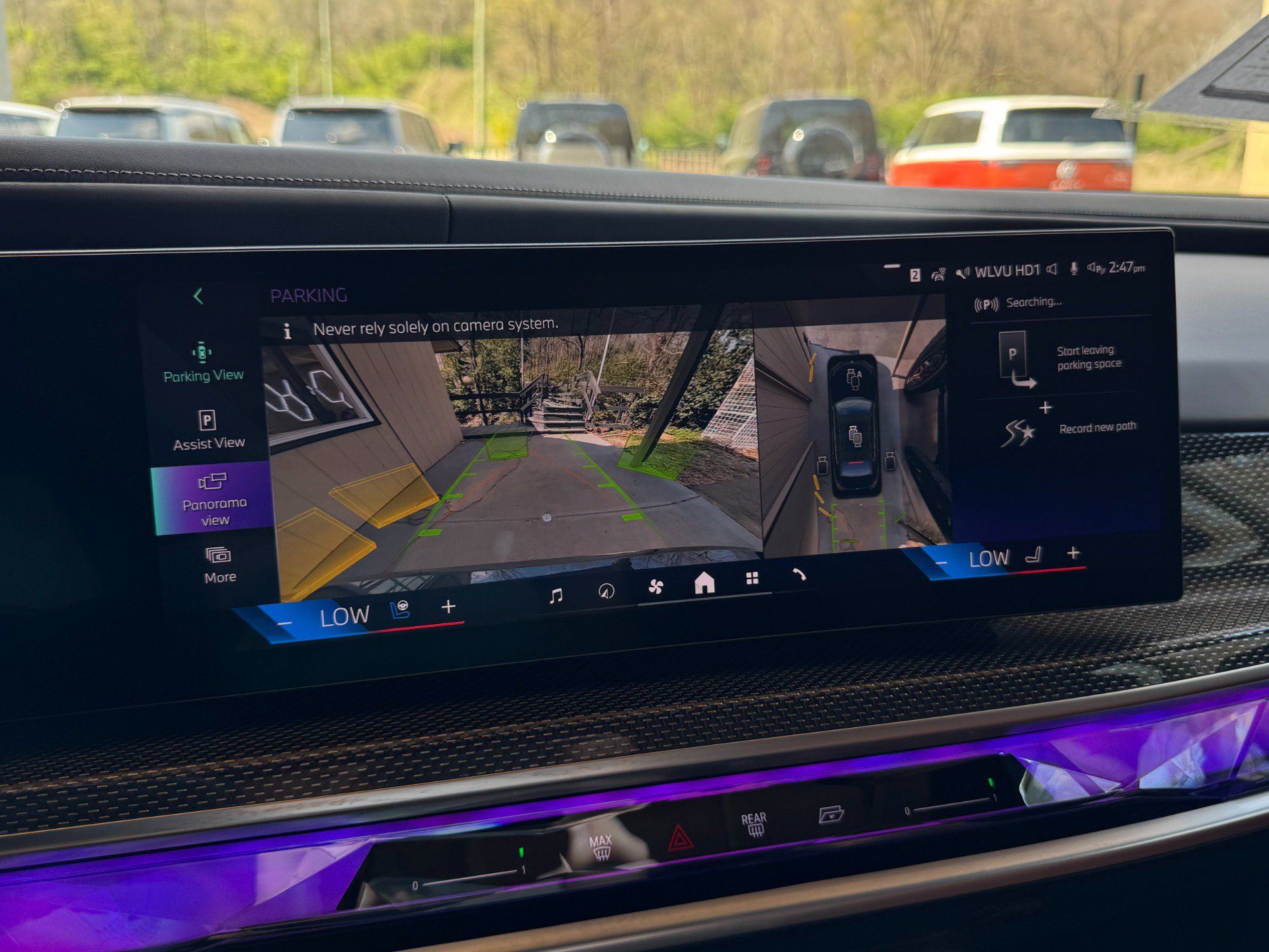 Used 2025 BMW i7 eDrive50 w/ Executive Package RWD image 67