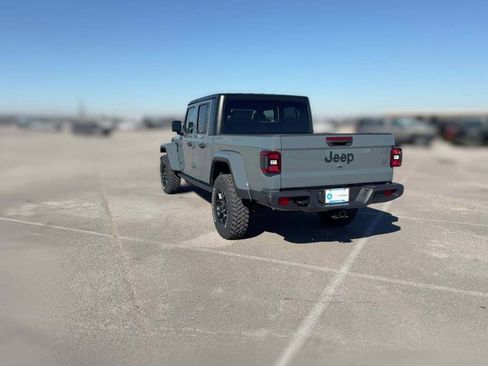 New 2026 Jeep Gladiator Willys image 9