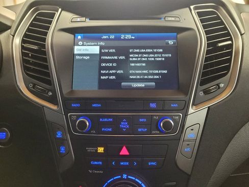 Used 2017 Hyundai Santa Fe Sport image 25