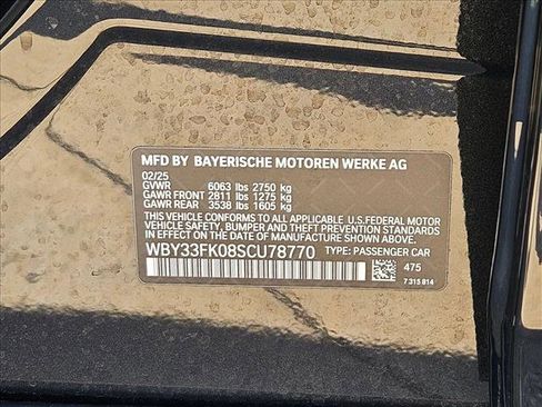 Certified 2025 BMW i5 eDrive40i w/ Premium Package image 25