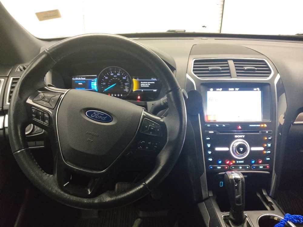 Used 2017 Ford Explorer Limited w/ Equipment Group 301A AWD/4WD image 22
