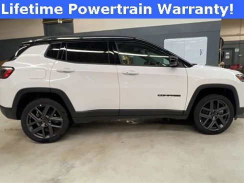 New 2026 Jeep Compass Limited image 9