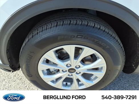 Used 2026 Ford Escape Active image 11