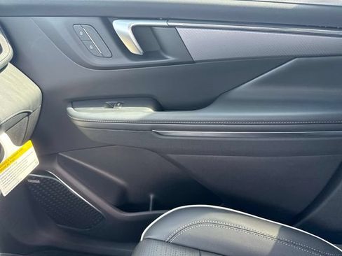 New 2026 Buick Enclave Sport Touring w/ Power Package FWD image 24