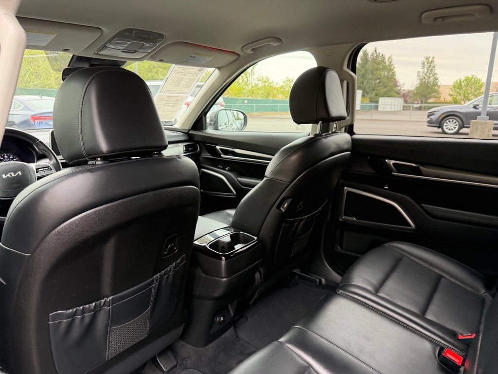 Used 2022 Kia Telluride LX AWD/4WD image 31