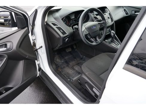 Used 2017 Ford Focus SE image 13