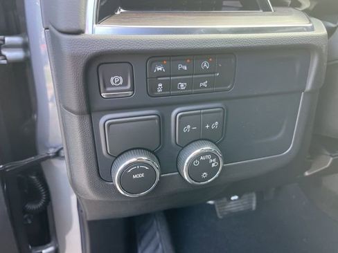 New 2026 Chevrolet Suburban LS RWD image 16