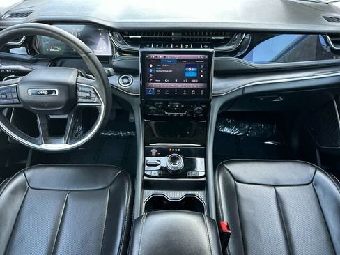 Used 2023 Jeep Grand Cherokee 30th Anniversary AWD/4WD image 16
