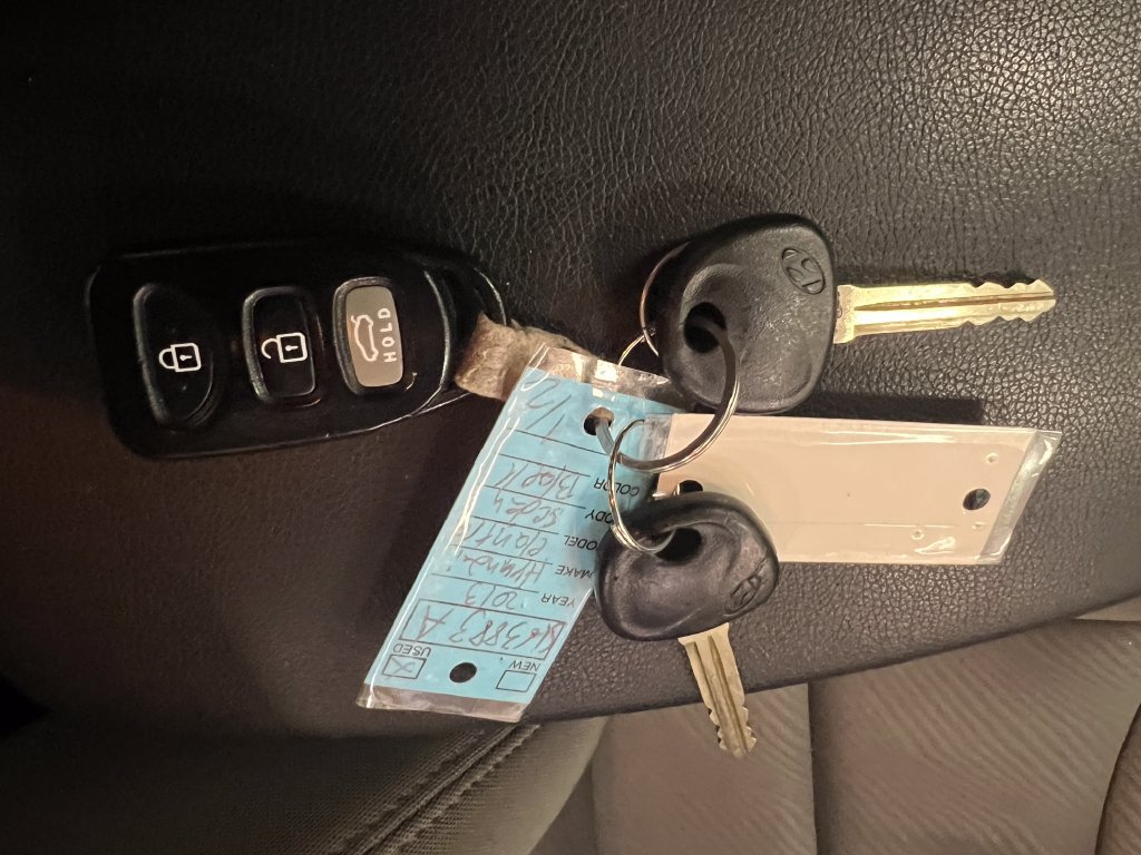 Used 2013 Hyundai Elantra GLS w/ Preferred Pkg FWD image 30