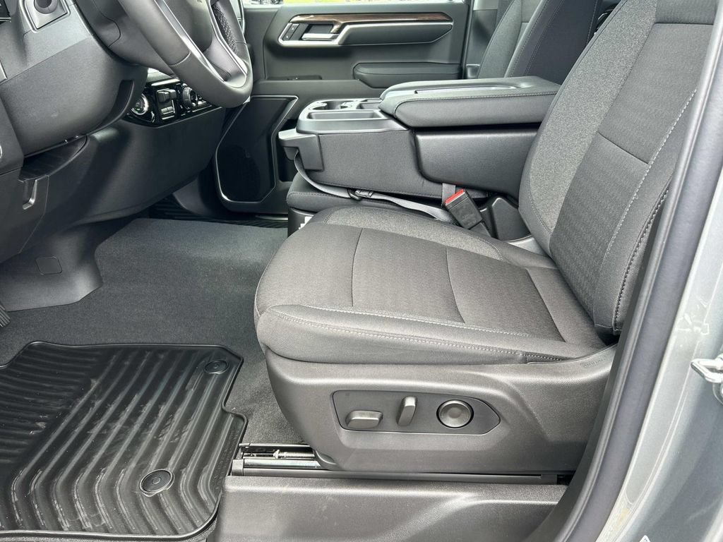 New 2026 Chevrolet Silverado 1500 RST AWD/4WD image 15