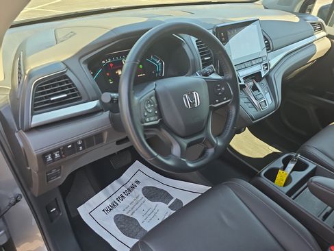 Used 2024 Honda Odyssey EX-L image 14
