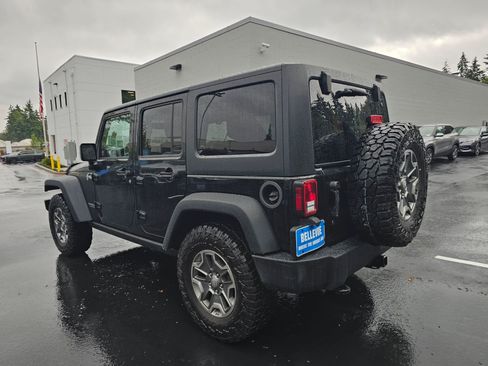 Used 2016 Jeep Wrangler Unlimited Rubicon w/ Connectivity Group AWD/4WD image 5