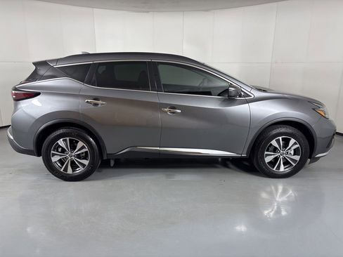 Used 2023 Nissan Murano SV FWD image 9